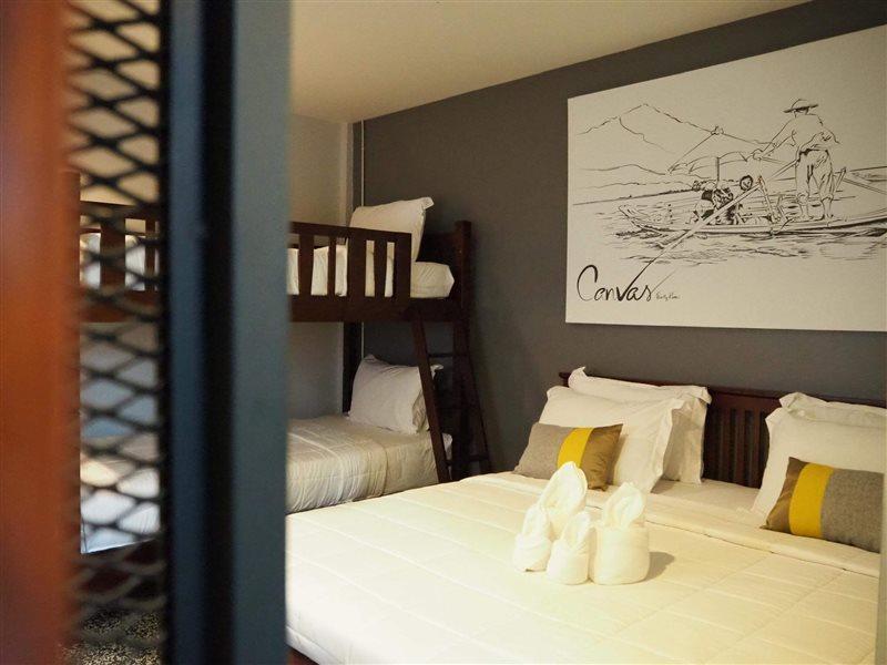 Canvas Family Home Trat Luaran gambar