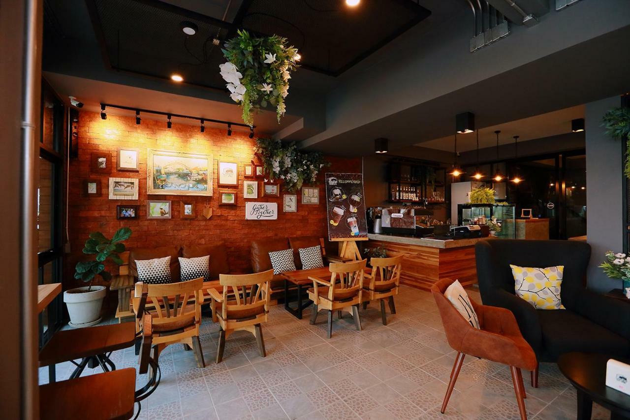 Canvas Family Home Trat Luaran gambar