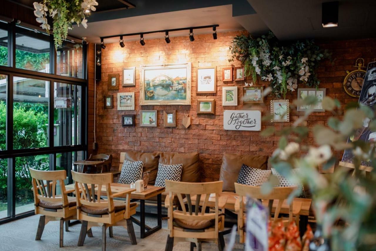 Canvas Family Home Trat Luaran gambar