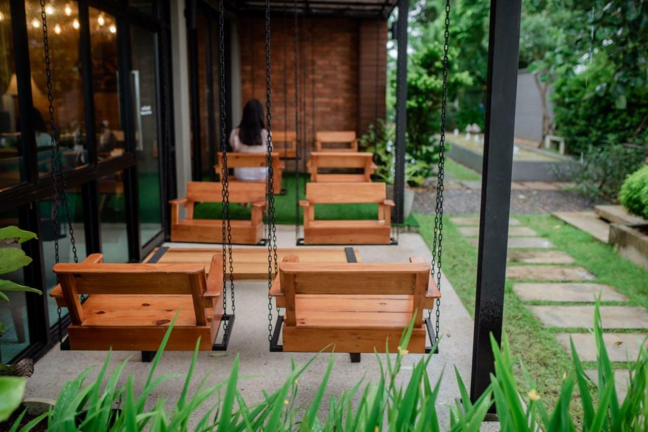 Canvas Family Home Trat Luaran gambar