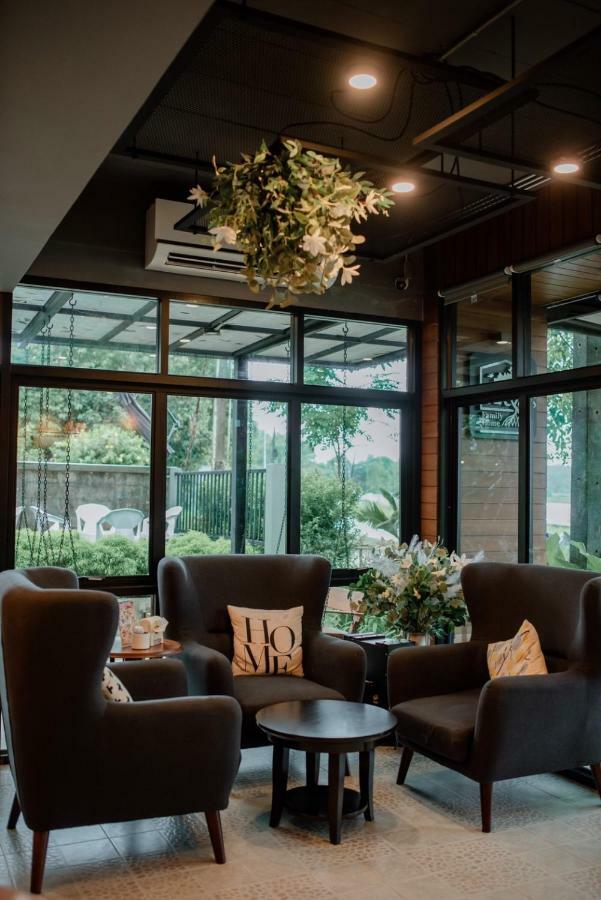 Canvas Family Home Trat Luaran gambar