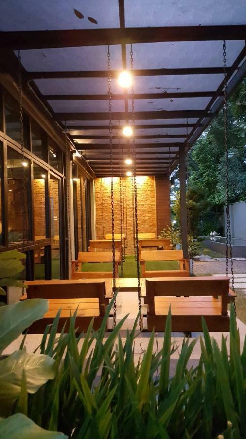 Canvas Family Home Trat Luaran gambar
